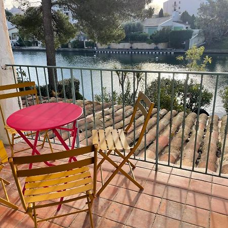 Appartement Centre Port-Grimaud Avec Vue Magnifique Sur La Giscle Bagian luar foto