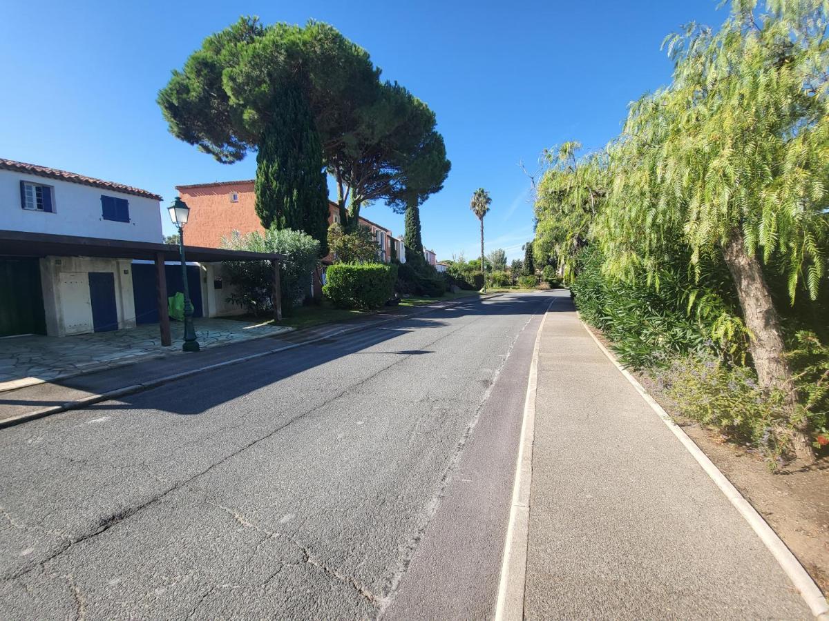 Appartement Centre Port-Grimaud Avec Vue Magnifique Sur La Giscle Bagian luar foto